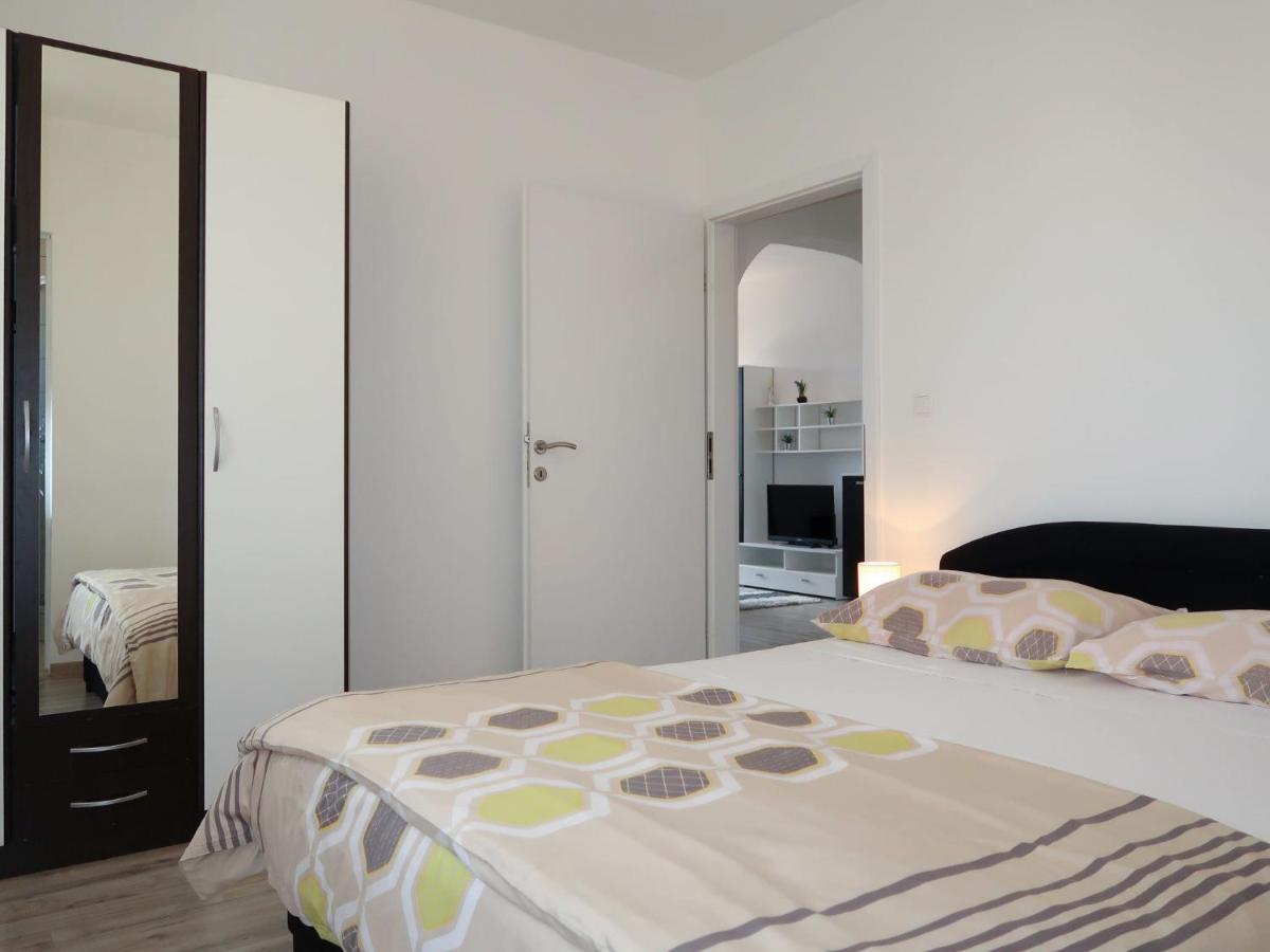 Apartment Rosic - Krk217 By Interhome Kornić Esterno foto