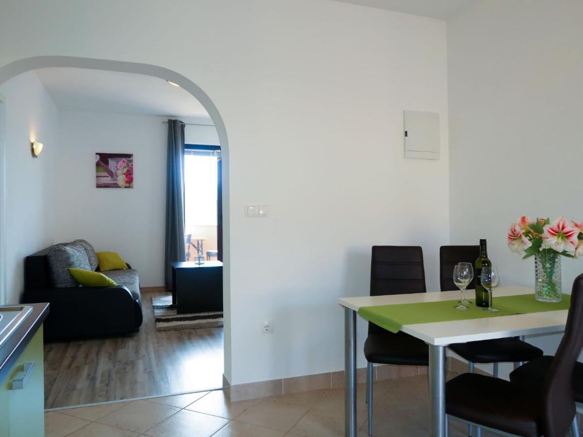 Apartment Rosic - Krk217 By Interhome Kornić Esterno foto